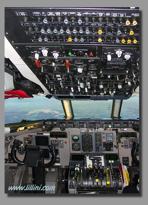 cockpit, md80